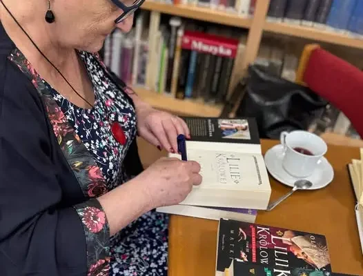 Spotkanie z Lucyną Olejniczak w bibliotece w Nowym Mieście nad Wartą