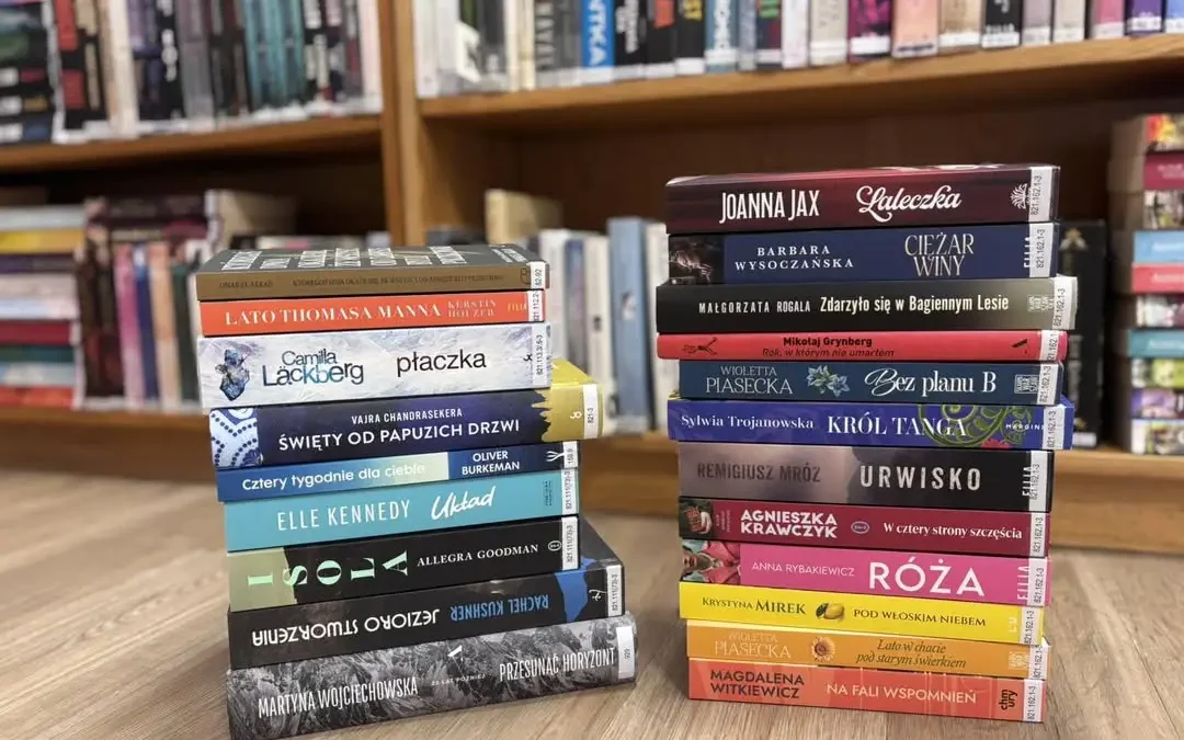 Nowości książkowe w bibliotece – sprawdź letnie propozycje