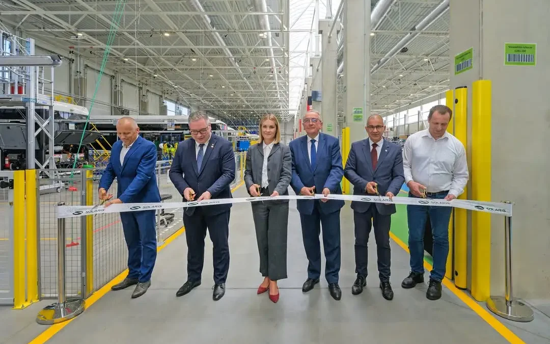 Solaris otwiera nową halę produkcyjną w Środzie Wielkopolskiej – 500 autobusów rocznie i 300 miejsc pracy