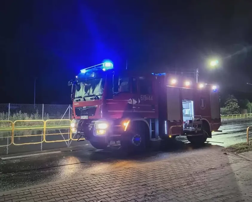 Nocna burza w gminie Nowe Miasto nad Wartą – strażacy usuwali skutki