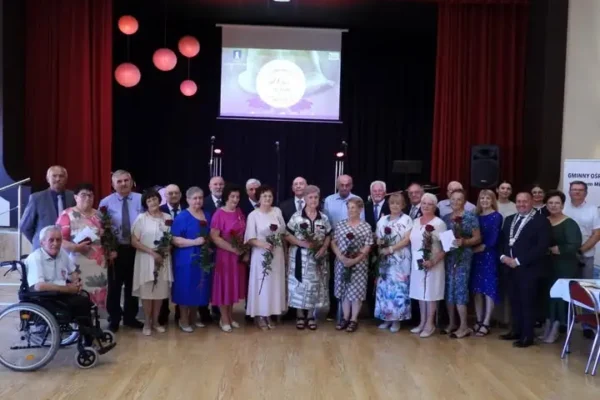 Trzynaście par z gminy Nowe Miasto nad Wartą uhonorowanych Medalami za Długoletnie Pożycie Małżeńskie