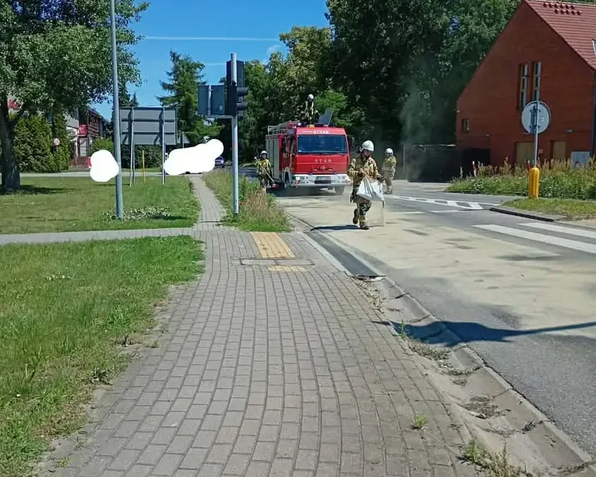 Plama oleju w Nowym Mieście nad Wartą i Klęce – interwencja OSP