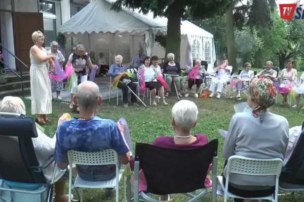 Seniorzy ze Środy Wielkopolskiej spędzili dwa tygodnie na ROD Odrodzenie
