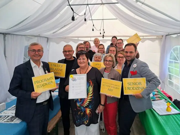 Piknik integracyjny w Środzie Wielkopolskiej: edukacja i integracja międzypokoleniowa