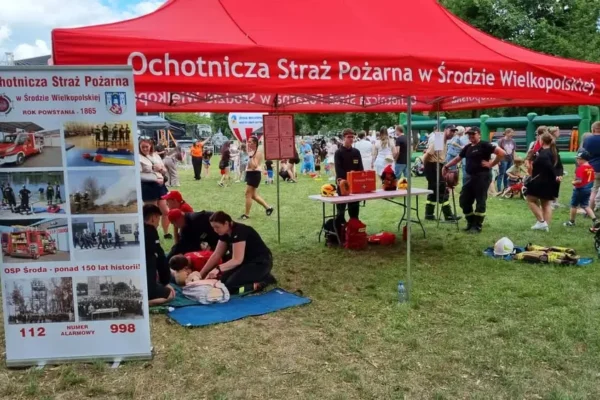 Młodzieżowa Drużyna Pożarnicza z OSP Środa Wielkopolska edukowała i zabezpieczała podczas Dnia Średzkiej Rodziny