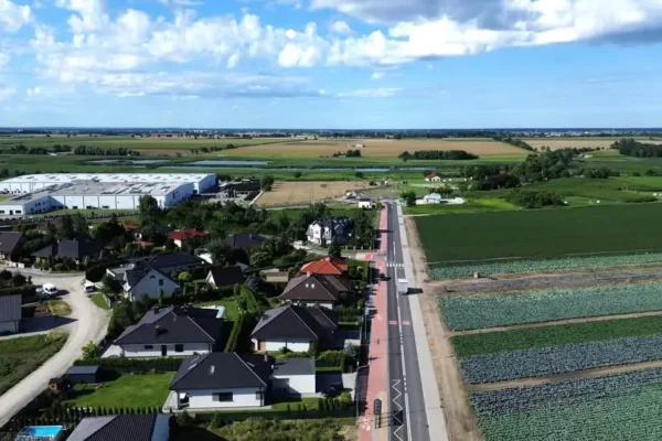 Nowe rondo i przebudowana ulica Akacjowa w Środzie Wielkopolskiej – inwestycja zakończona