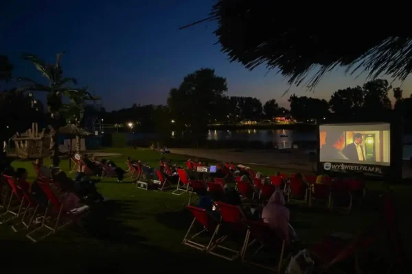 Kino plenerowe w Środzie Wlkp.: „Ostatni wiking” na letnim seansie