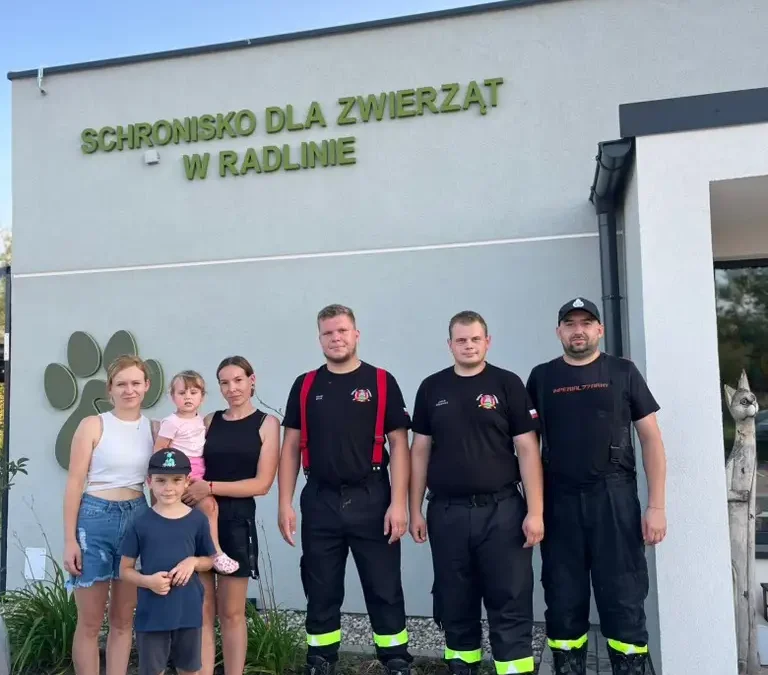 Strażacy OSP Klęka pomogli zwierzętom w schronisku w Radlinie Wlkp.