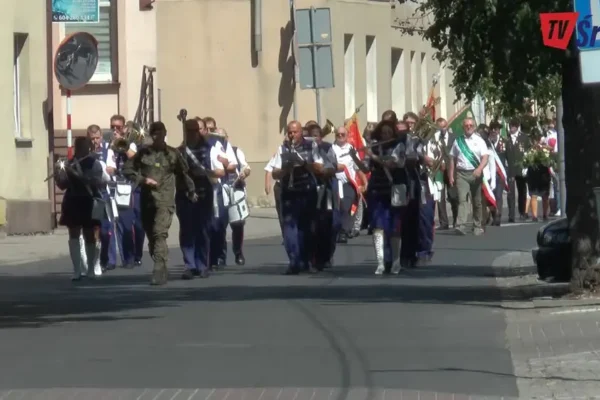 Środa Wielkopolska: Uroczystości 106. rocznicy Bitwy Warszawskiej w Bazylice i na Skwerze Powstańców