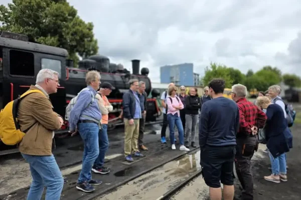 Szwajcarscy goście z Muttenz zwiedzali powiat średzki – od Stadlera po Zaniemyśl
