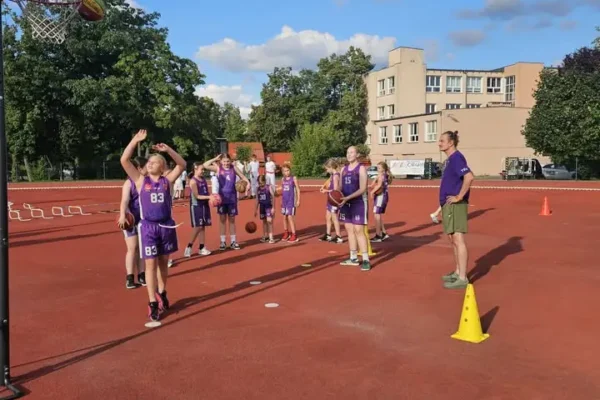 Sportowy Piknik Rodzinny na stadionie w Środzie – sprawdź, która dyscyplina jest dla Ciebie