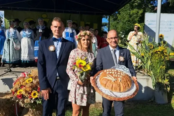 Dożynki Gminne 2026 w Mącznikach: Święto plonów z Czerwonymi Gitarami