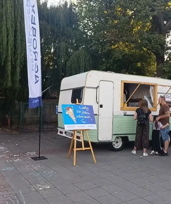 Tłumy na zakończeniu wakacji w Środzie Wlkp. – wieczorem potańcówka