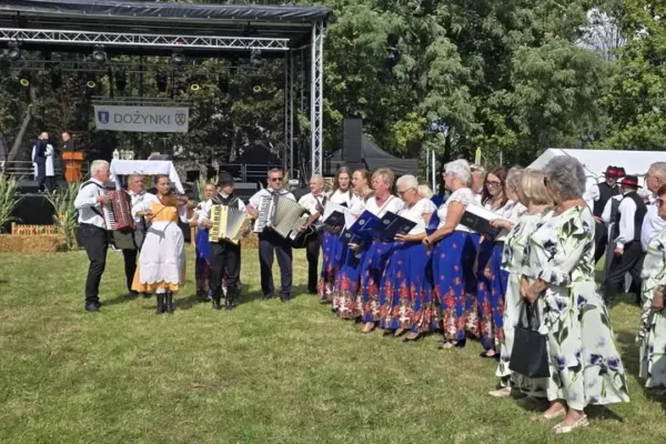 Dożynki Gminne w Boguszynie – podziękowania dla rolników i wspólna zabawa