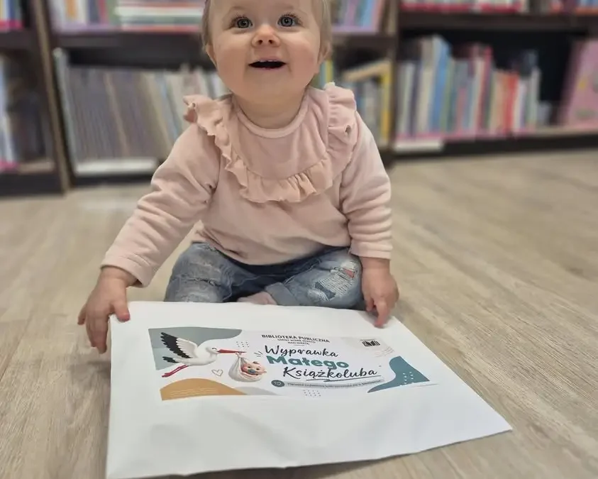 Agatka nową Małą Książkolubką w bibliotece w Nowym Mieście nad Wartą