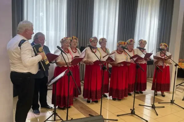 Zespół Stokrotki reprezentował gminę na Biesiadzie Seniorów w Żerkowie