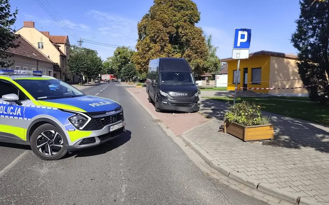 Zderzenie na ul. Poznańskiej w Zaniemyślu – droga była zablokowana