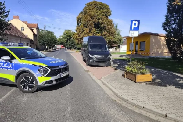 Zderzenie na ul. Poznańskiej w Zaniemyślu – droga była zablokowana