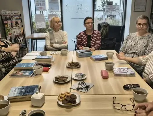Kryminały w zimowej scenerii tematem spotkania Dyskusyjnego Klubu Książki w Środzie Wielkopolskiej