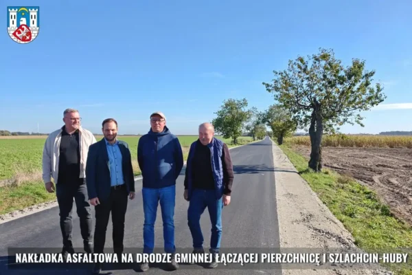 Nowy asfalt na drodze gminnej między Pierzchnicą a Szlachcin-Huby