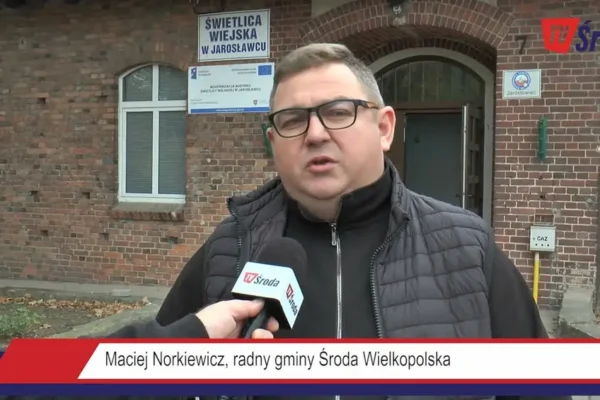 Świetlica wiejska w Jarosławcu po remoncie – nowy dach i odświeżone wnętrza