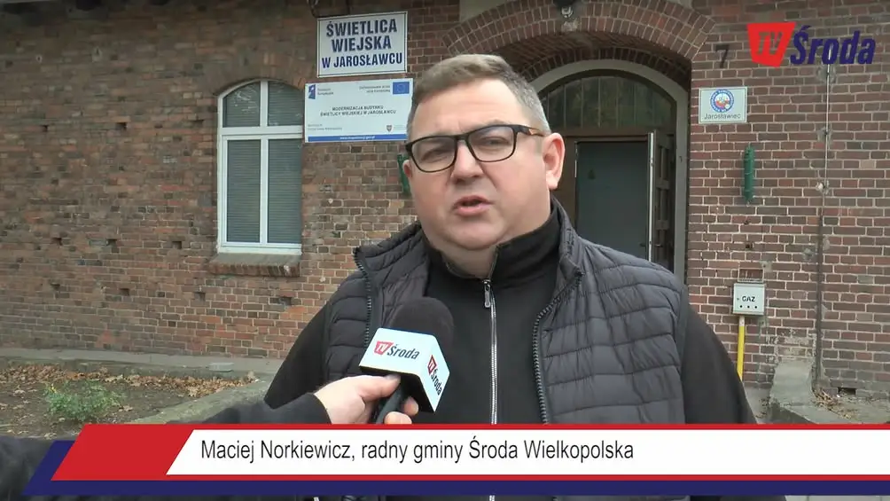 Świetlica wiejska w Jarosławcu po remoncie – nowy dach i odświeżone wnętrza