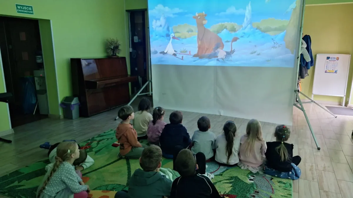 Krzykosy: Biblioteka zaprosiła dzieci na seans filmu o Mamie Mu